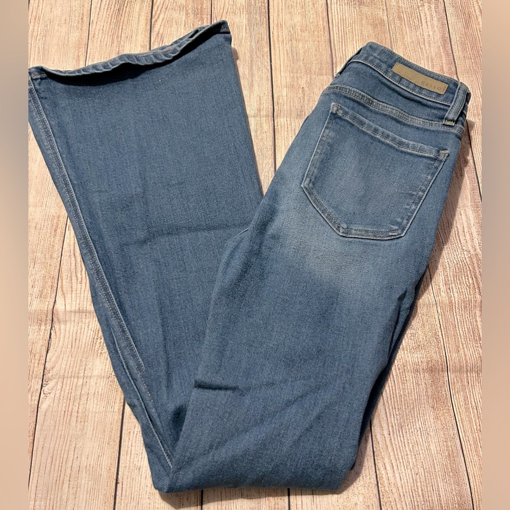 CELLO High Rise Flare Distressed Jeans SIZE 7